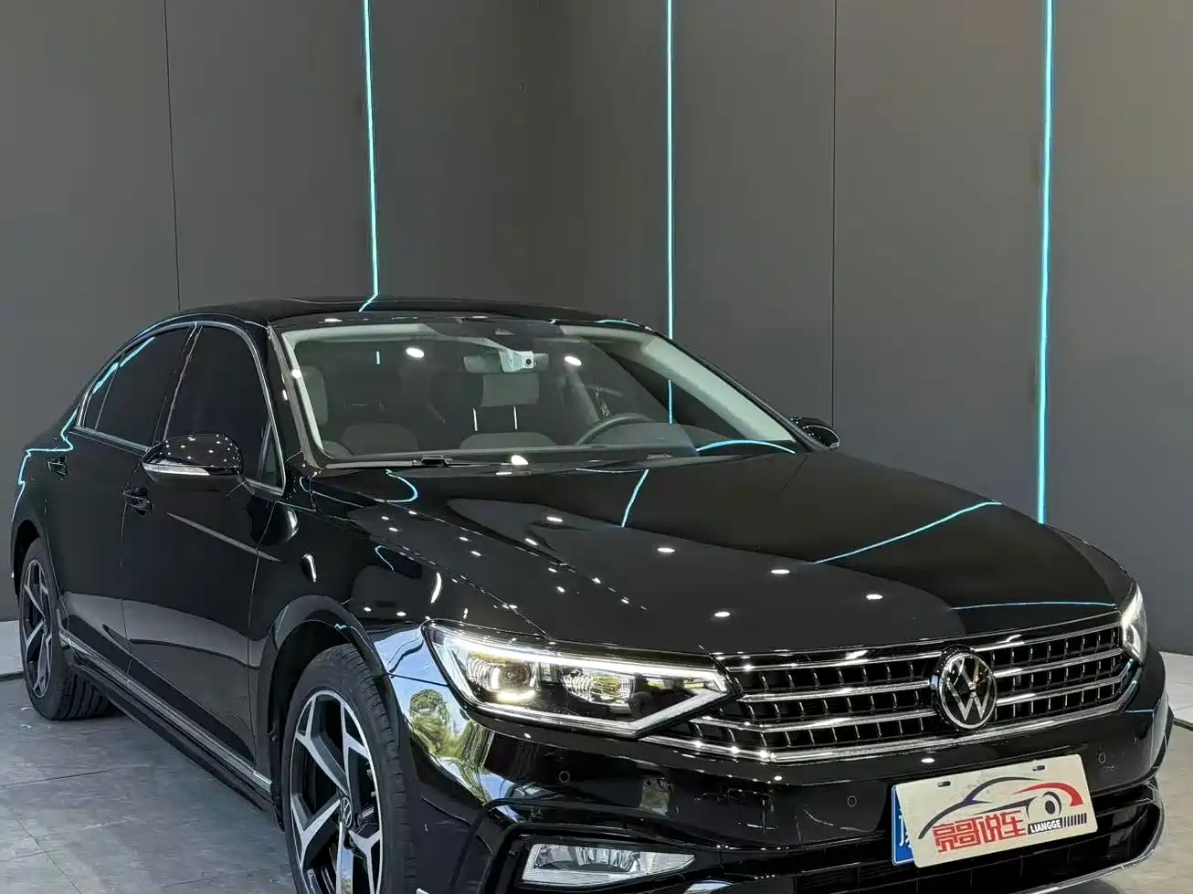 Volkswagen Magotan 2025 2025 Facelift Public Edition 330TSI DSG Luxury