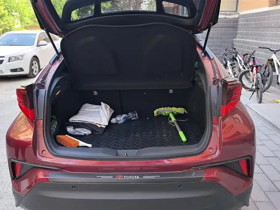Toyota IZOA 2021 2.0L Yichi Edition фото 4