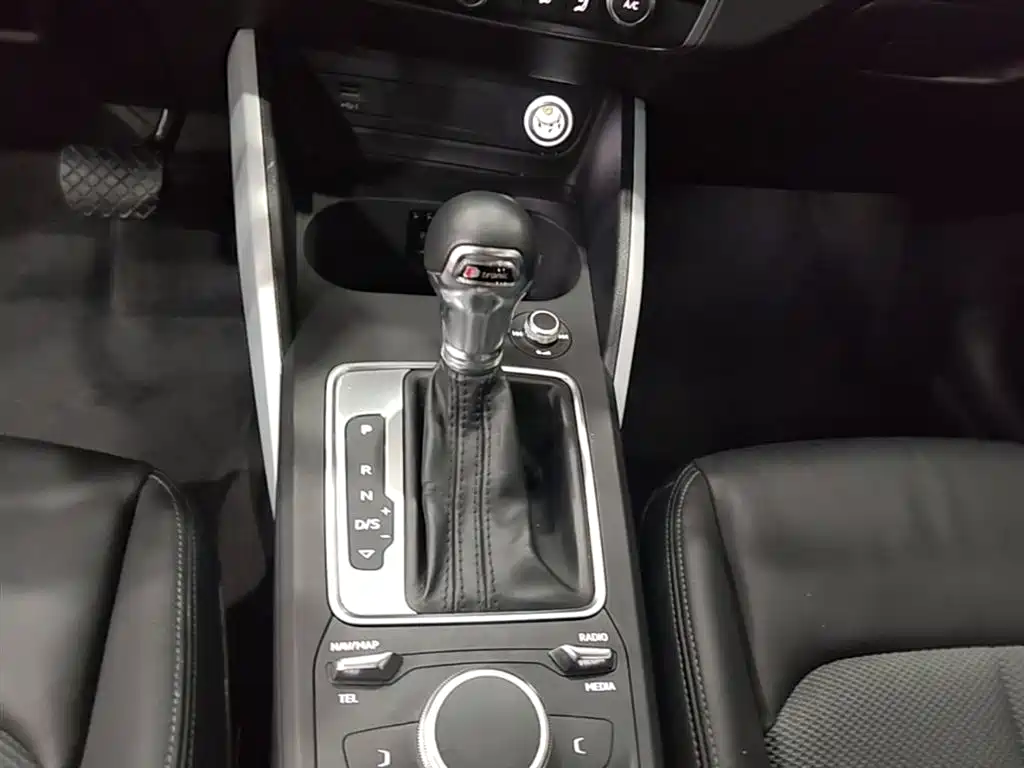 Audi Q2L 2018 35 TFSI Fashion Elegance China V фото 14