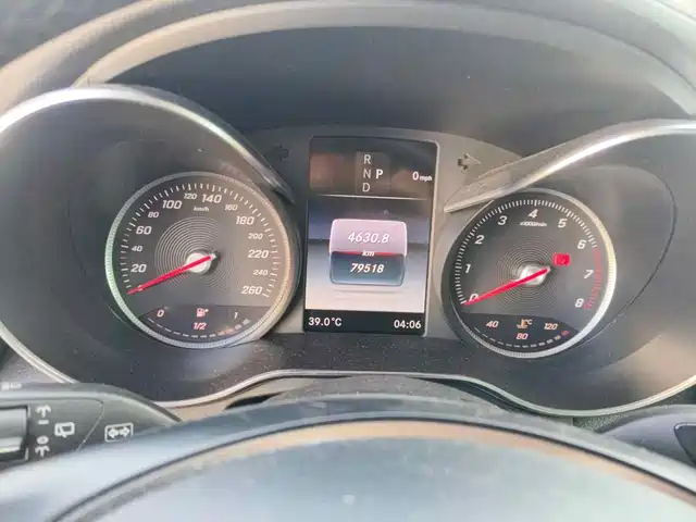 Mercedes-Benz GLC 2019 Model GLC 200 L 4MATIC — фото 4