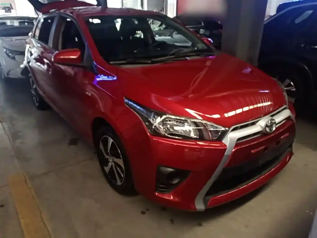 Toyota YARiS L Zhi Xuan 2015 1.5E Auto Charming Edition фото 4
