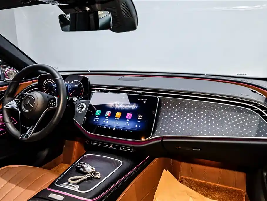 Mercedes-Benz E-Class 2026 E 300 L Fashion фото 26