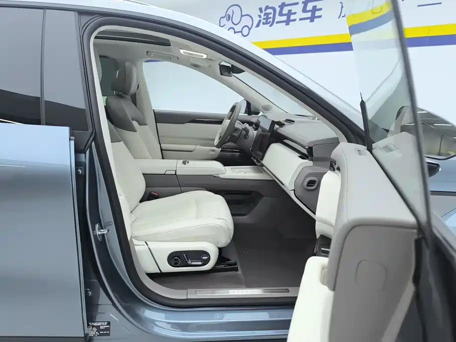 ZEEKR 7X 2025 2025 Model 75kWh RWD Smart Driving Edition