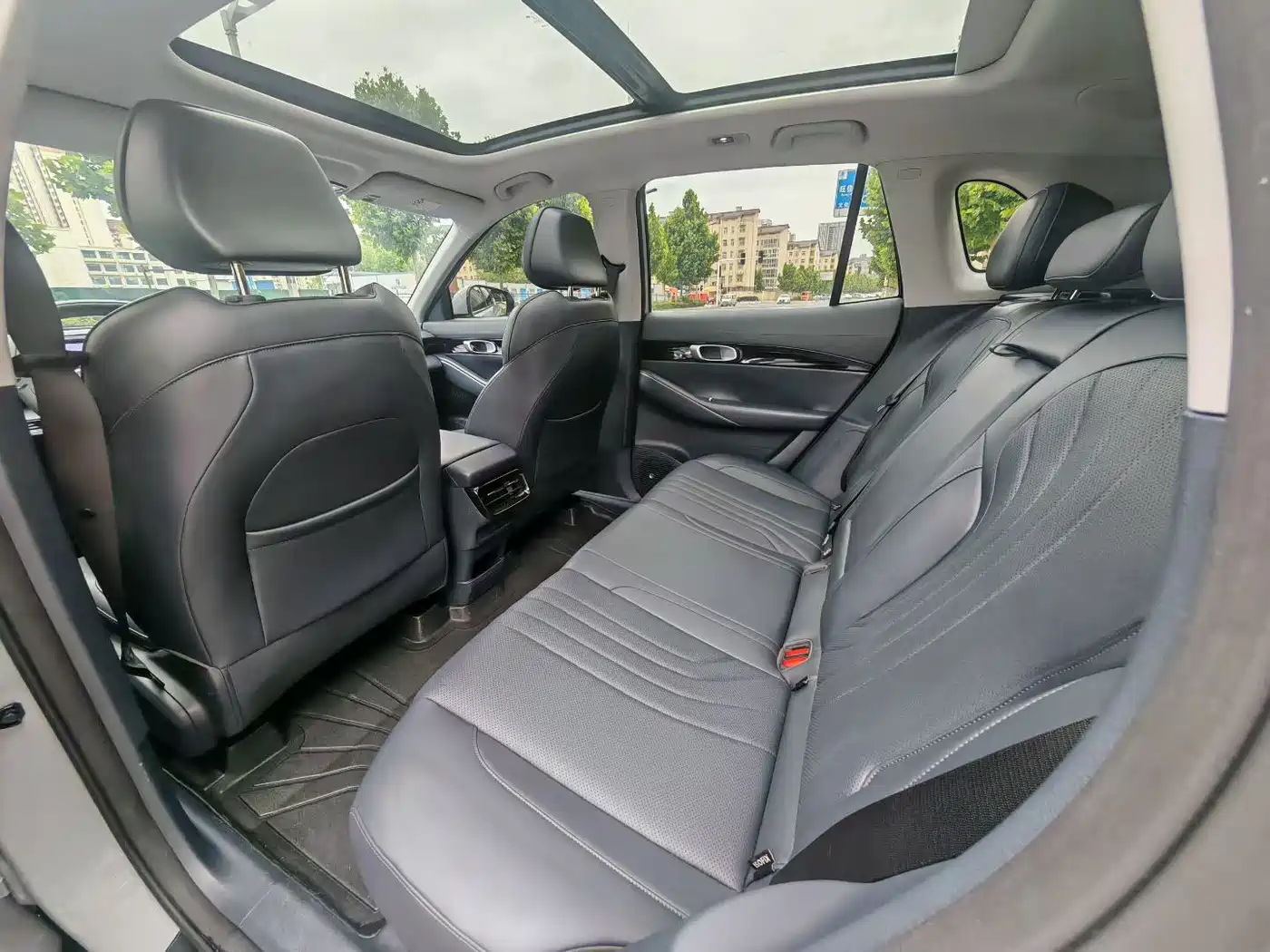 Geely Galaxy Galaxy E5 2024 530km Voyage Edition фото 6