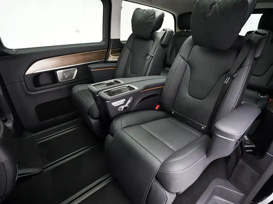 Mercedes-Benz V-Class 2022 V 260 L Long Wheelbase Prestige Edition фото 15