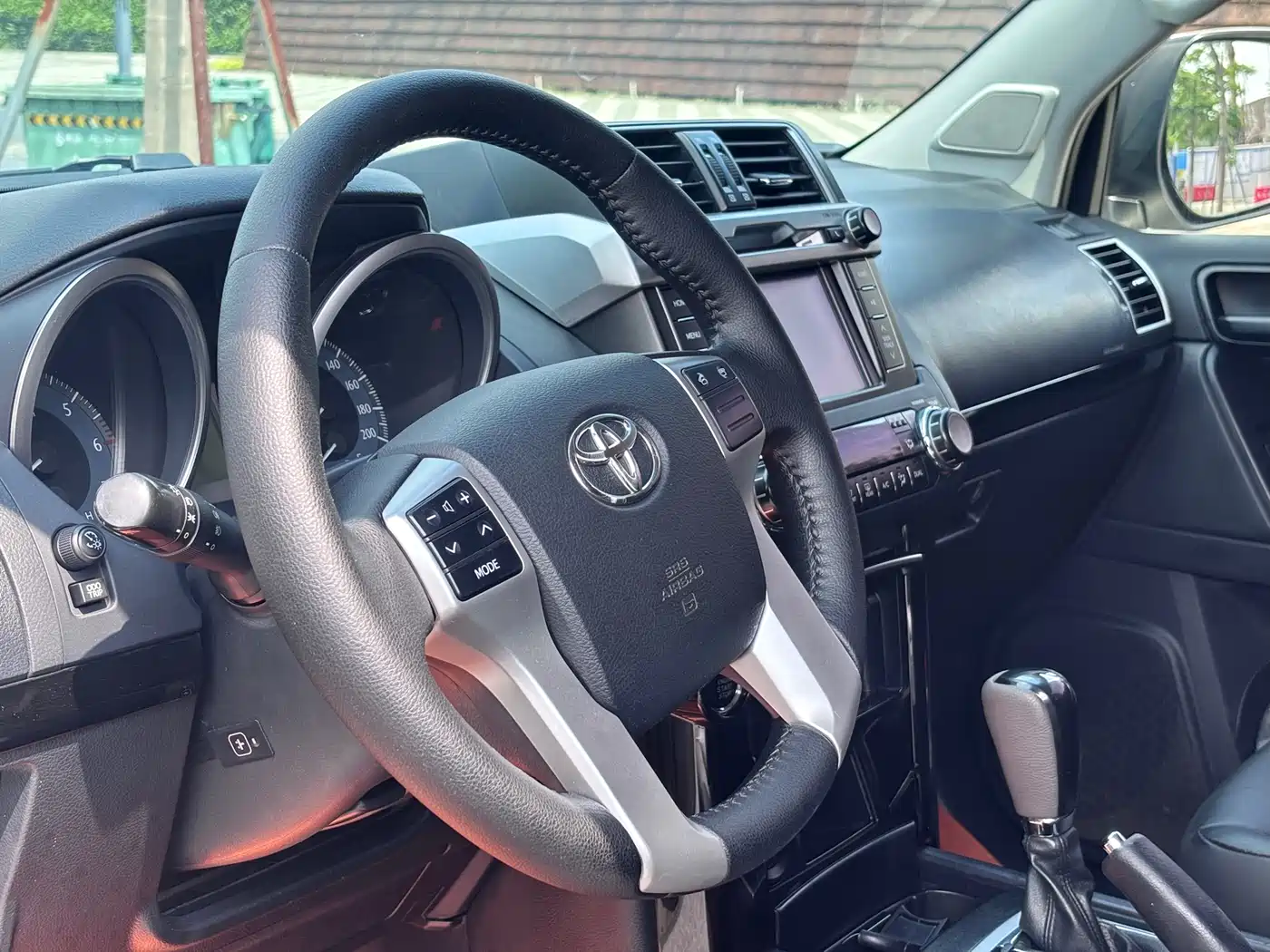 Toyota Prado 2016 2.7L Auto Standard Edition фото 9