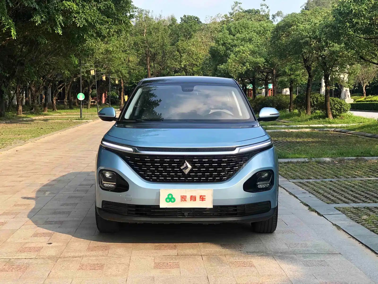 Фото 2 - Baojun RM-5