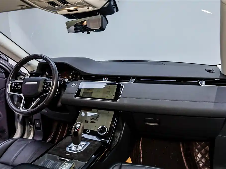 Land Rover Range Rover Evoque 2023 Range Rover Evoque L 249PS Corinthian Bronze Special Edition фото 21