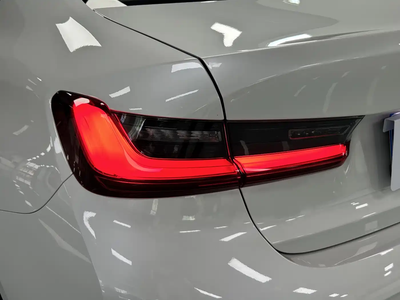 BMW 3 Series 2024 325Li M Sport Package фото 11