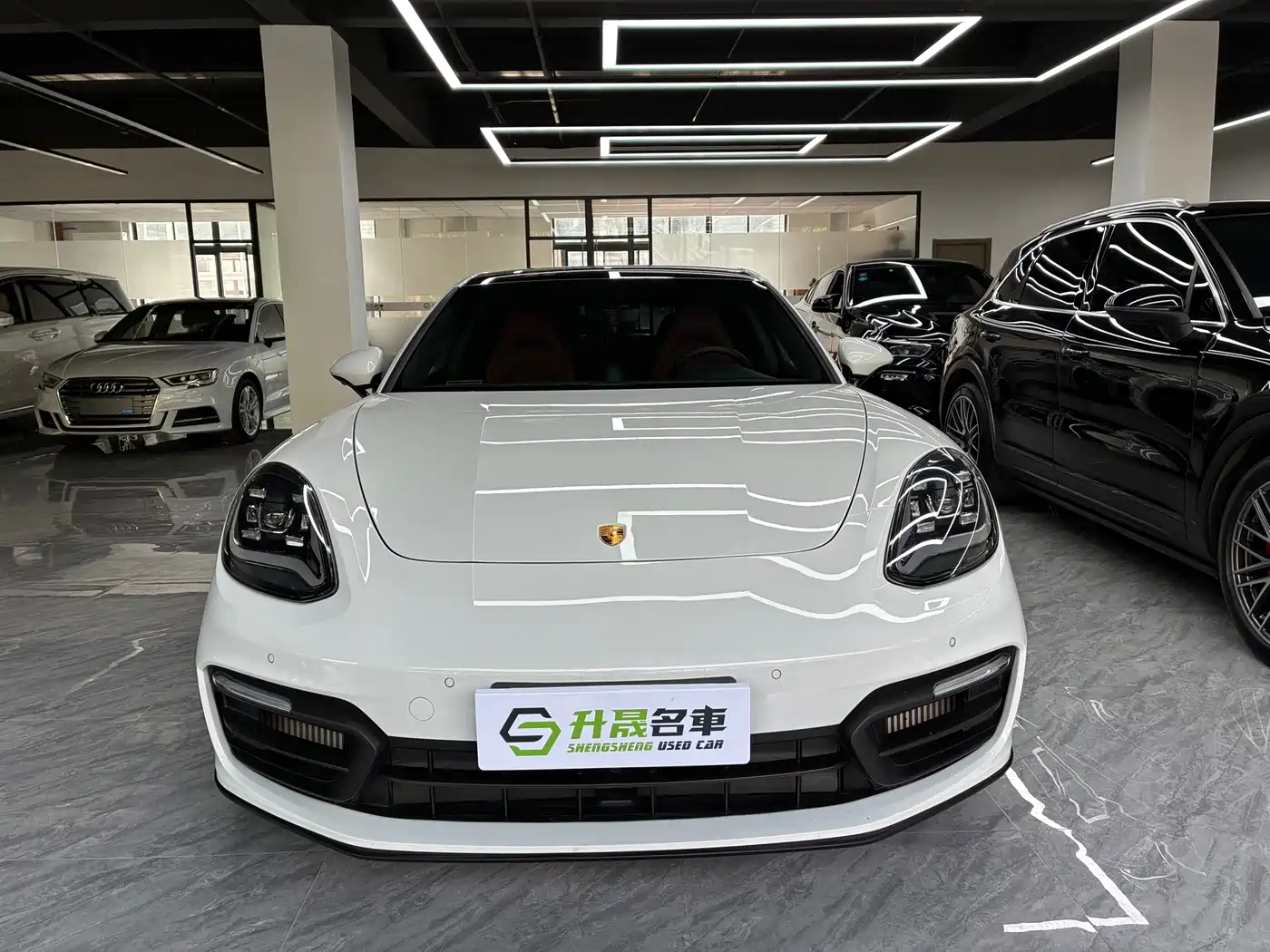 Porsche Panamera 2023 Panamera 2.9T Platinum Edition фото 2