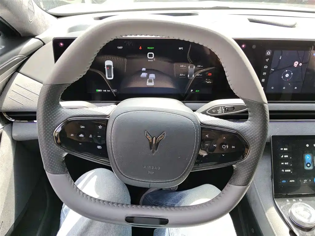 Voyah Auto VOYAH Zhuiguang 2023 4WD Flagship Edition фото 7