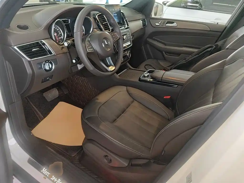 Mercedes-Benz GLE 2019 GLE 320 4MATIC Dynamic Ultimate Edition фото 15