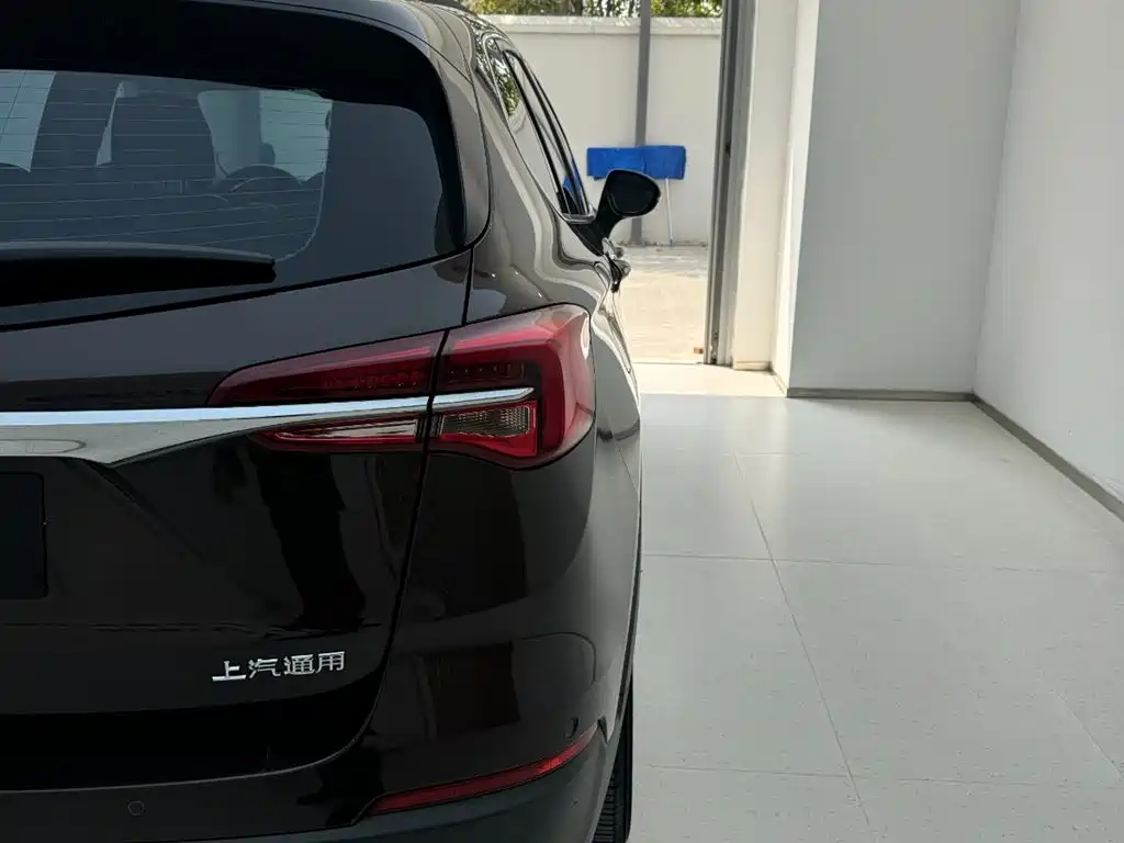 Buick Envision Plus 2021 532T FWD Leading Trim фото 8
