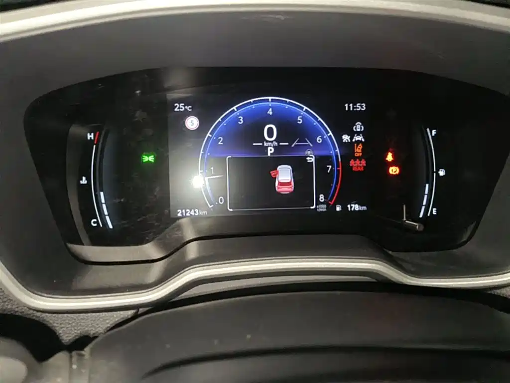 Toyota Frontlander 2023 2.0L CVT Luxury Edition фото 18
