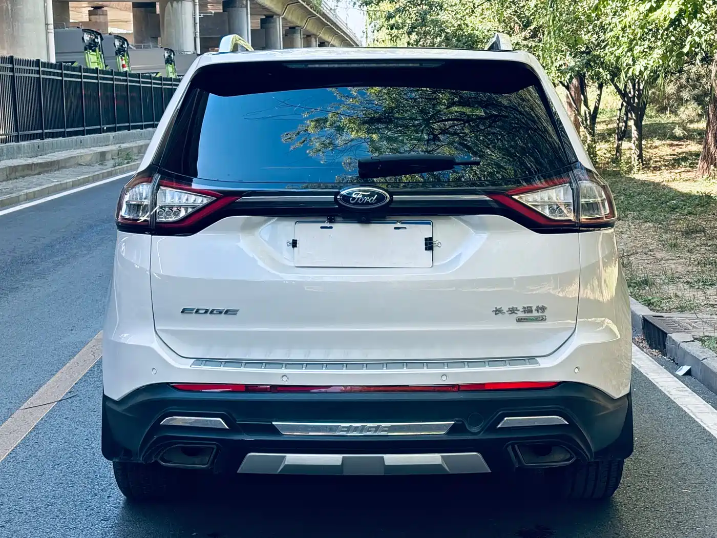 Ford Edge 2017 2016 EcoBoost 245 2WD Luxury 7-Seater