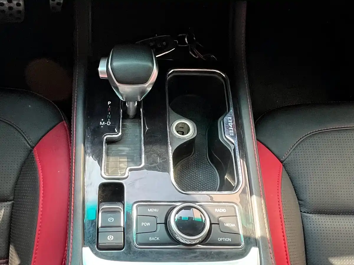 BAIC ORV Beijing Offroad BJ40 2018 PLUS 2.3T Auto 4WD Premium Edition China V фото 15