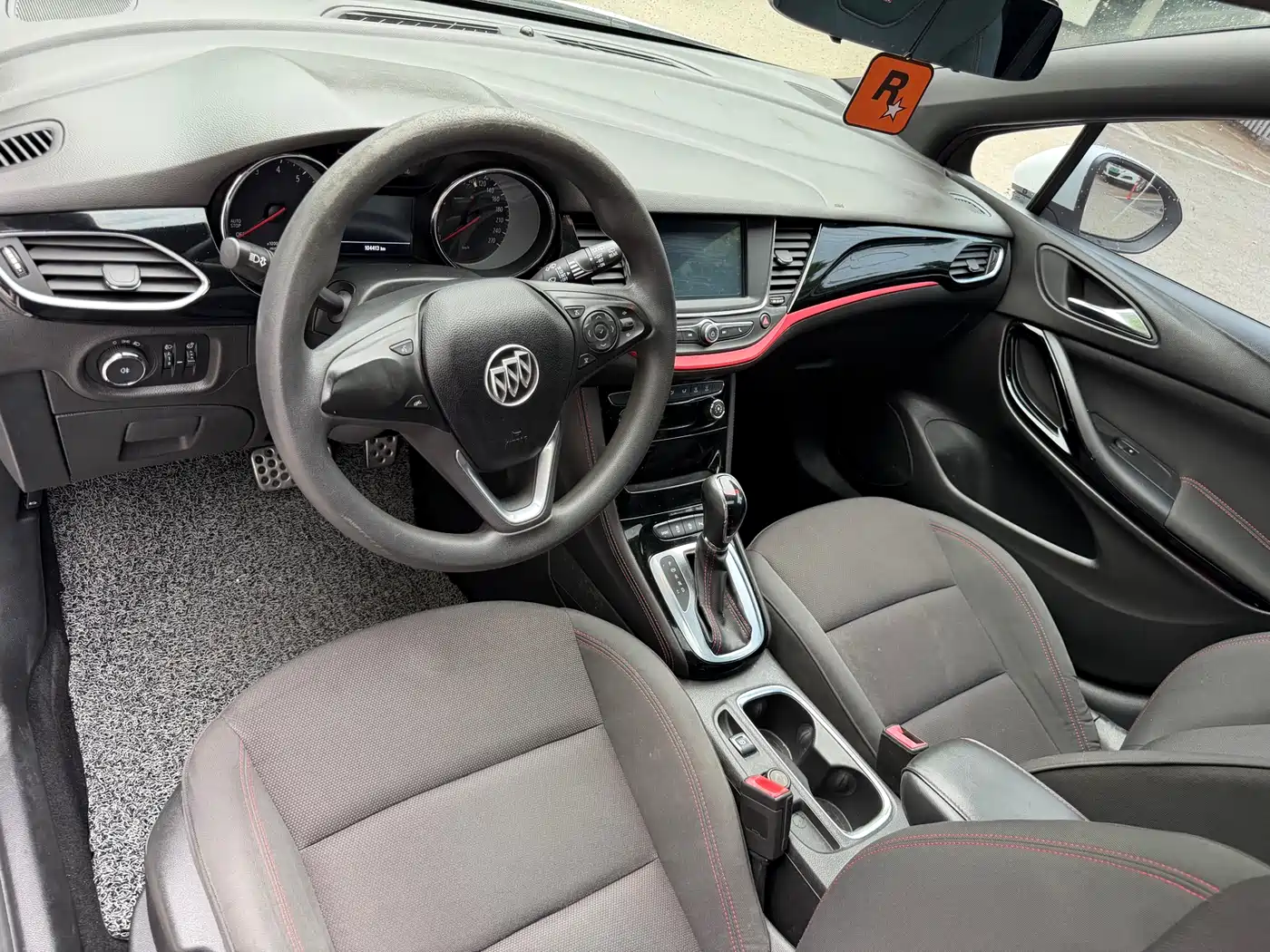 Buick Verano 2016 Hatchback GS 20T DCT Luxury Sport фото 8