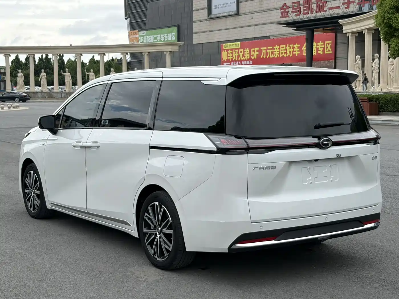 GAC Trumpchi Trumpchi E8 NEV 2024 Model 150km MAX фото 7