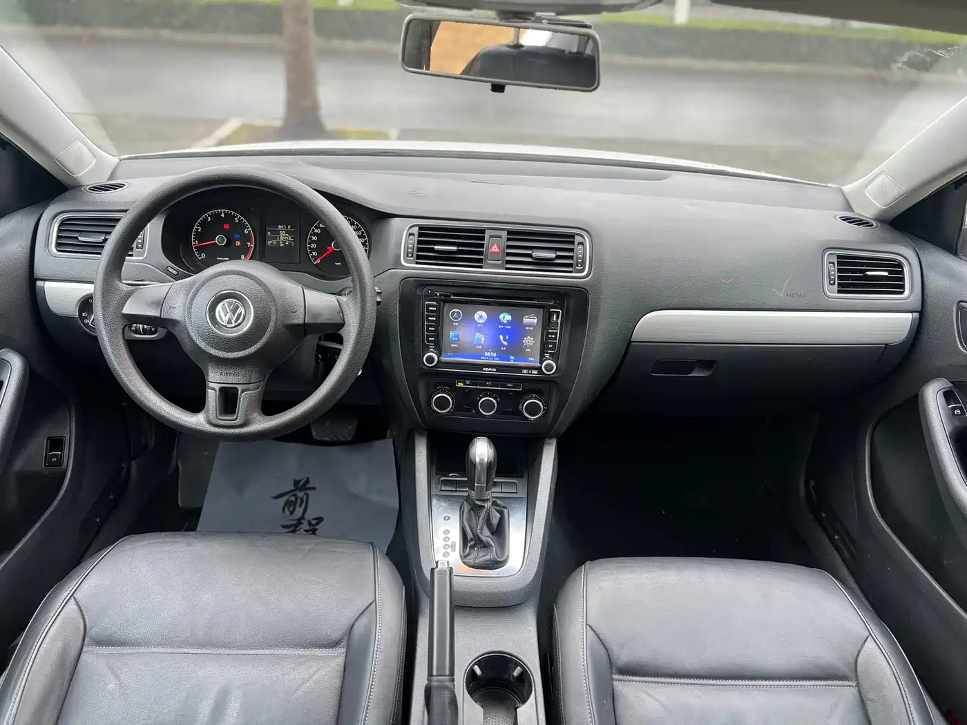 Volkswagen Sagitar 2012 1.6L Automatic Comfort Type фото 5
