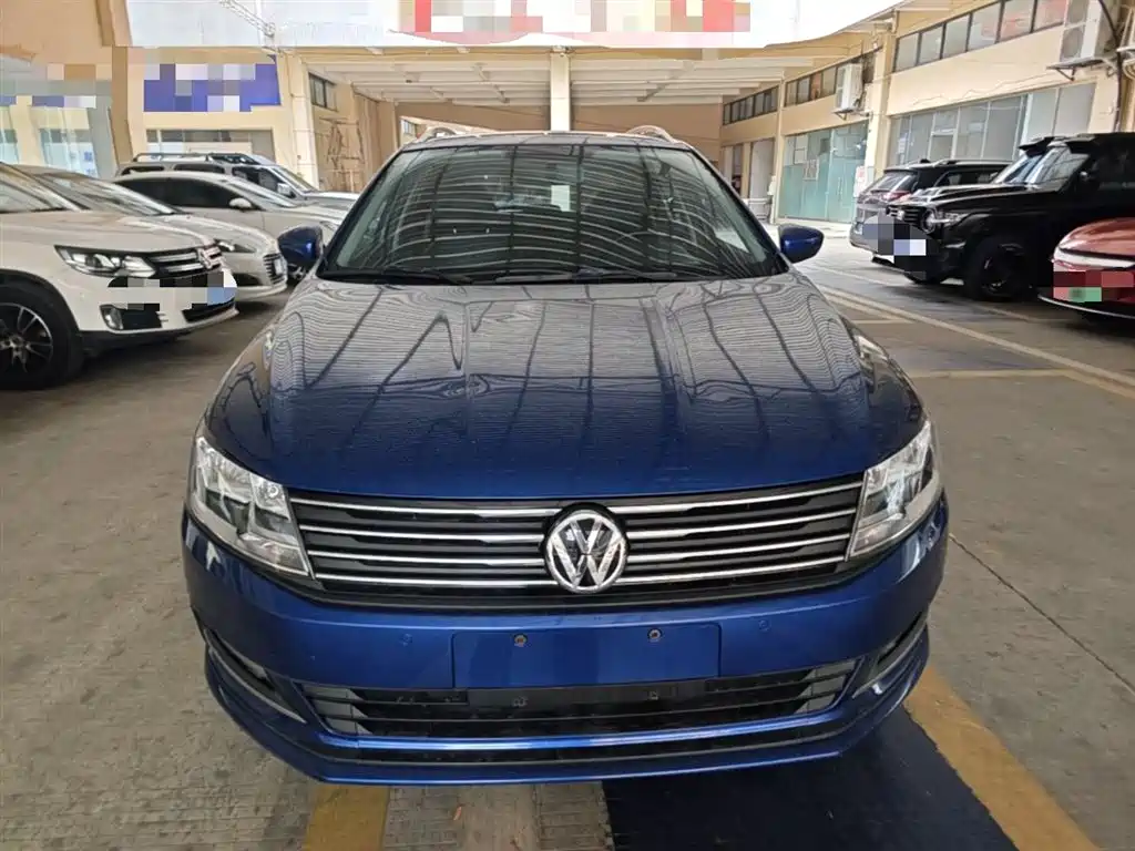 Volkswagen Lavida Tour 2015 230TSI DSG Comfort Edition фото 3