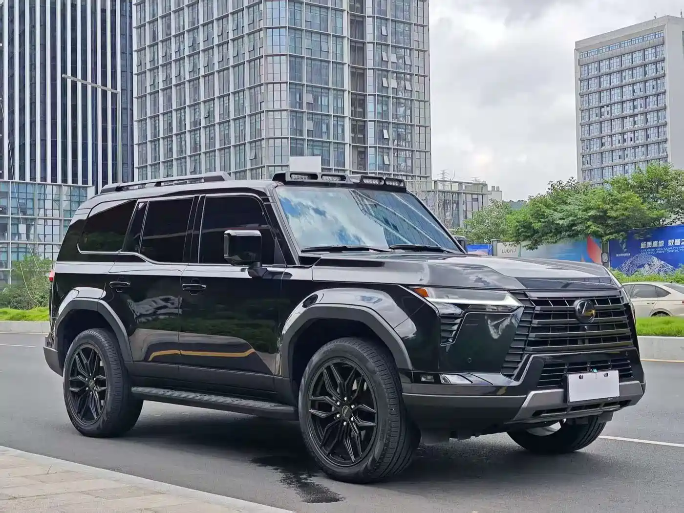 Lexus GX 2024 OVERTRAIL Summit Edition фото 3