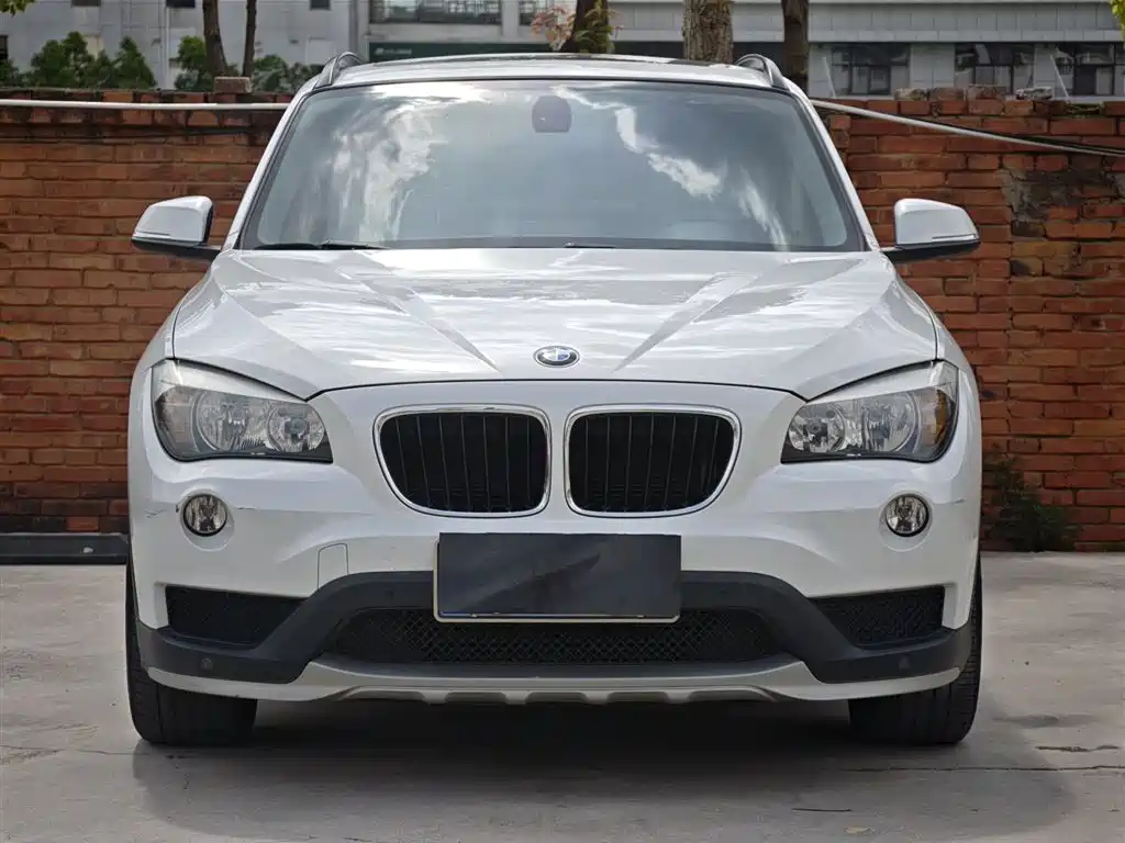 BMW X1 2015 Model sDrive18i Fashion Advanced Edition фото 24