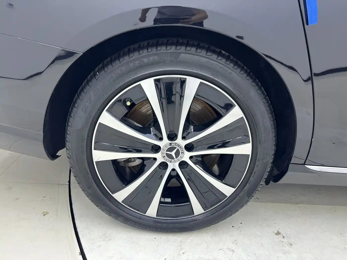 Mercedes-Benz E-Class New Energy 2022 E 350 e L Plug-in Hybrid Sedan фото 7
