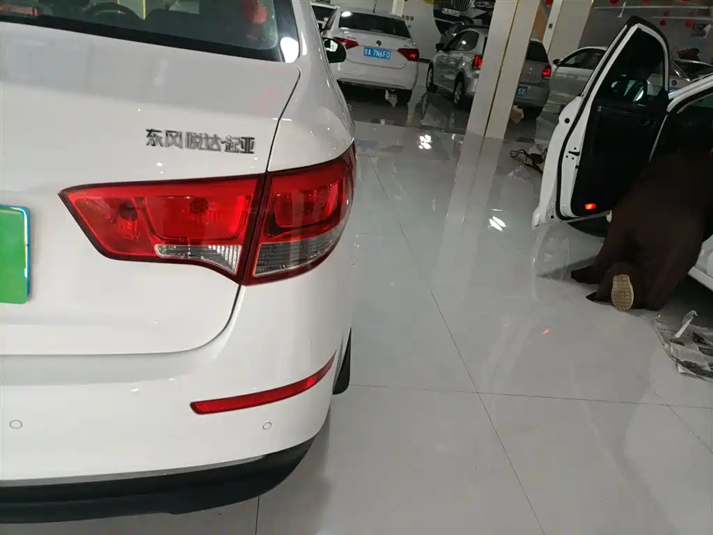 Kia K2 2015 Sedan 1.4L MT GLS фото 8