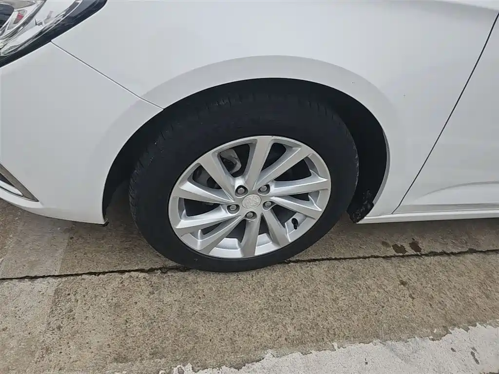 Buick Verano 2018 Sedan 15S Automatic Progressive фото 23
