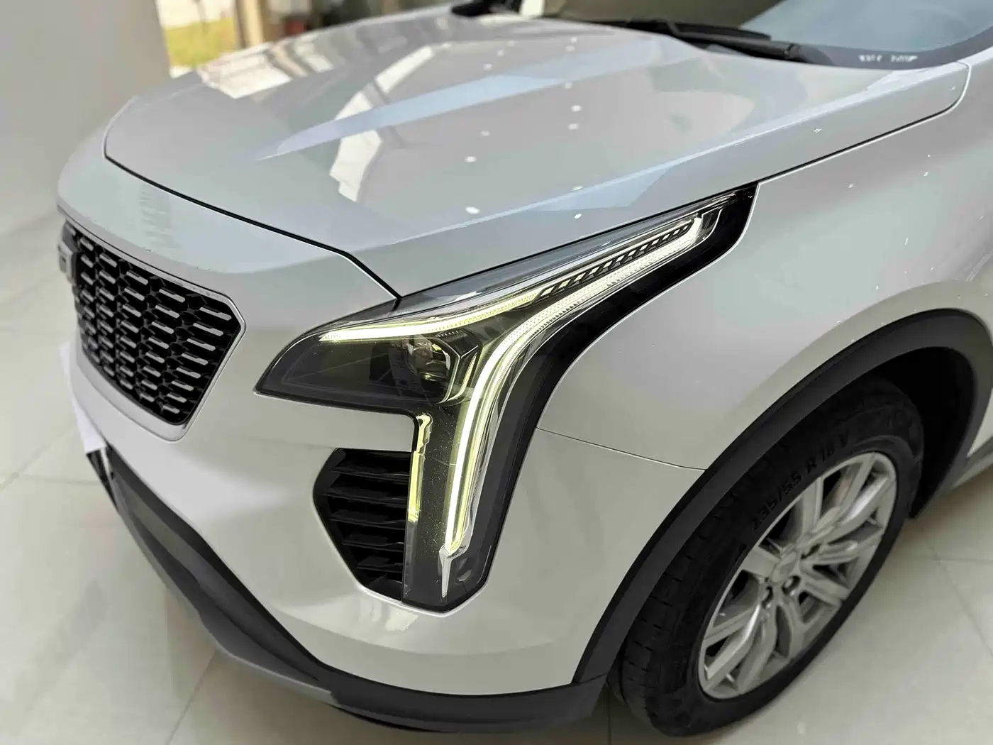 CADILLAC XT4