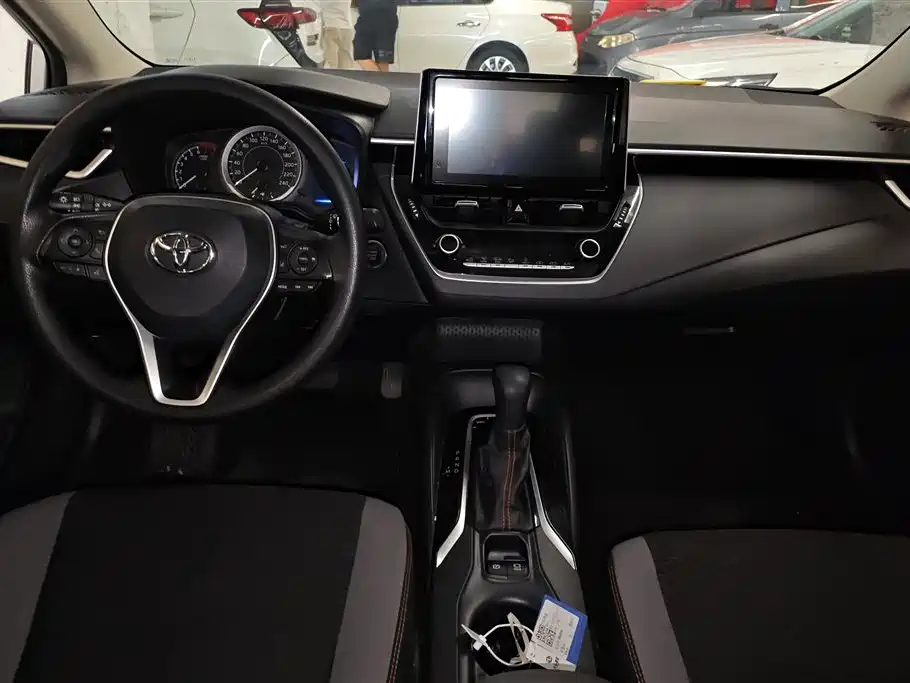 Toyota Corolla 2021 1.2T S-CVT Elite PLUS Edition фото 12
