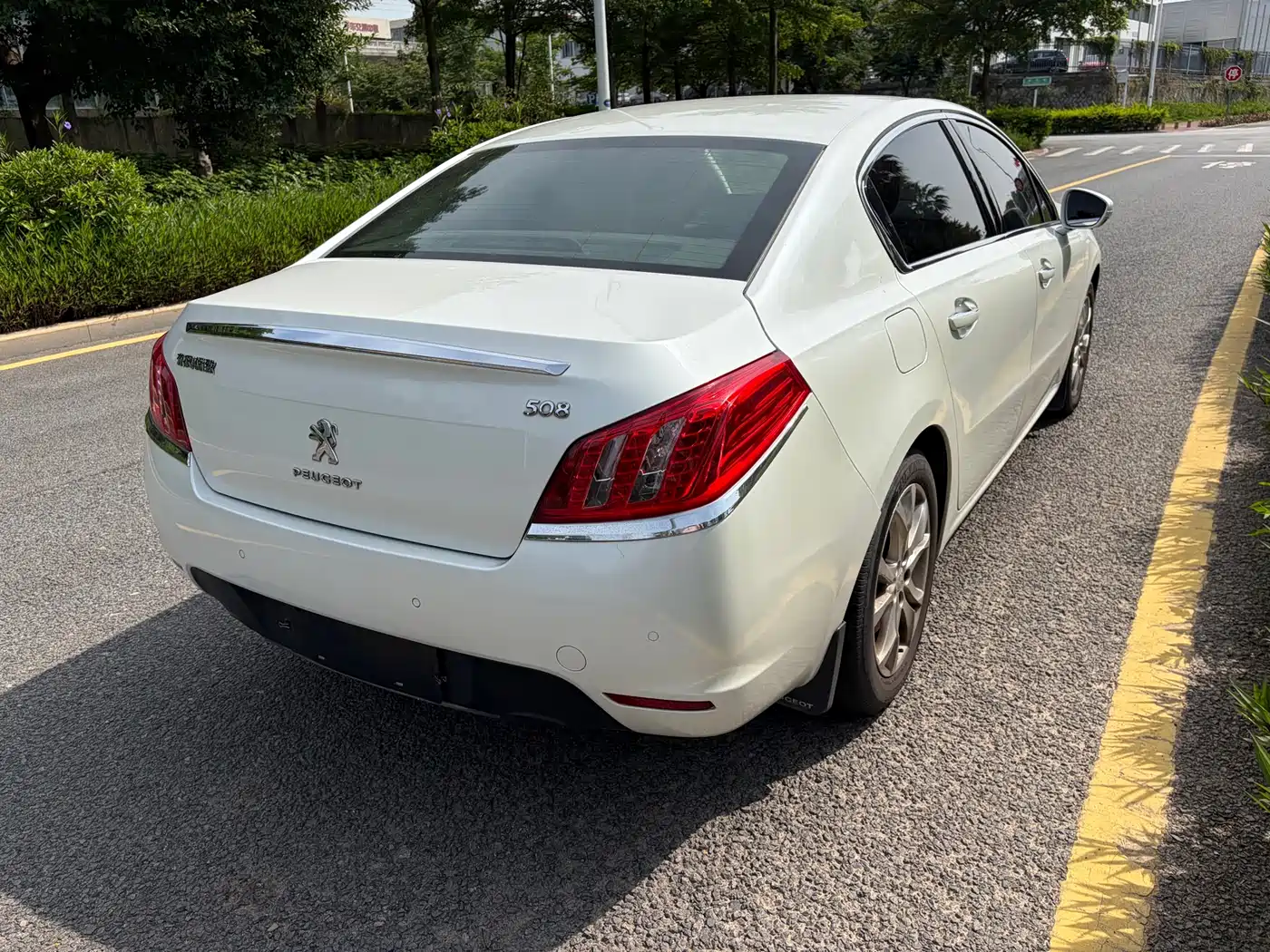 Peugeot 508 2012 2.0L Automatic Luxury Edition фото 14