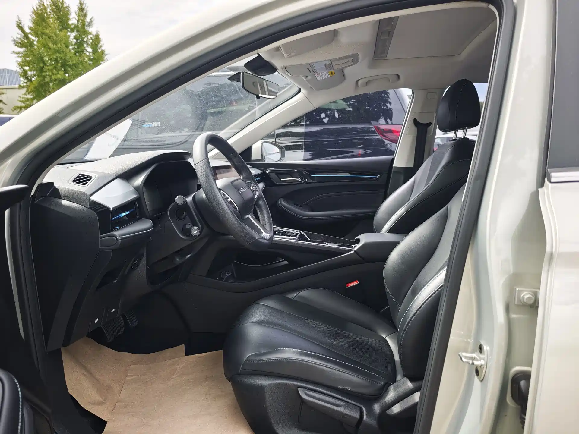 Фото 4 - Roewe Ei5