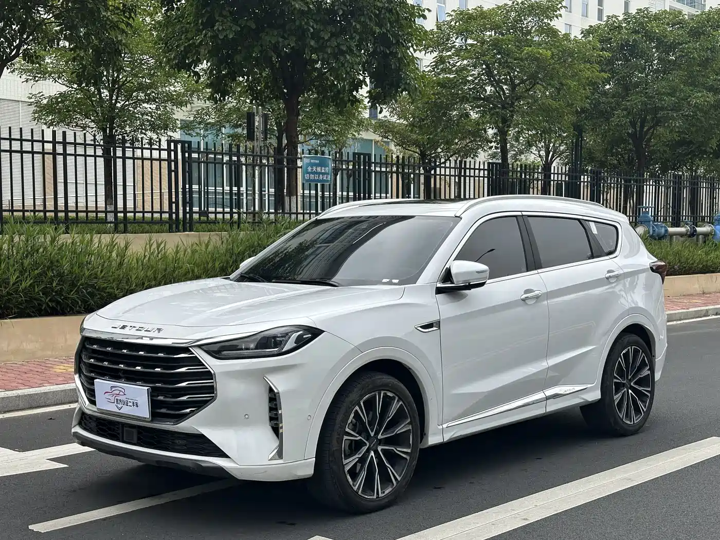 Jetour X70 PLUS 2021 Zhuge 1.6T DCT Kongming 5-Seater