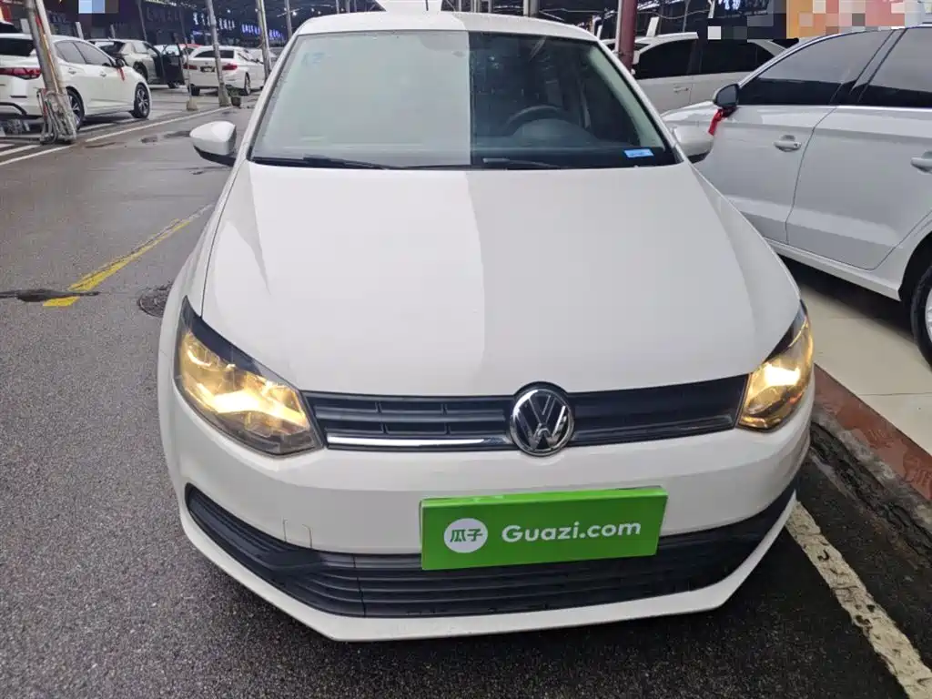 Volkswagen Polo 2016 1.4L Automatic Trend фото 3