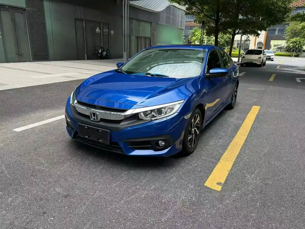 Honda Civic 2016 220TURBO CVT Luxury Edition