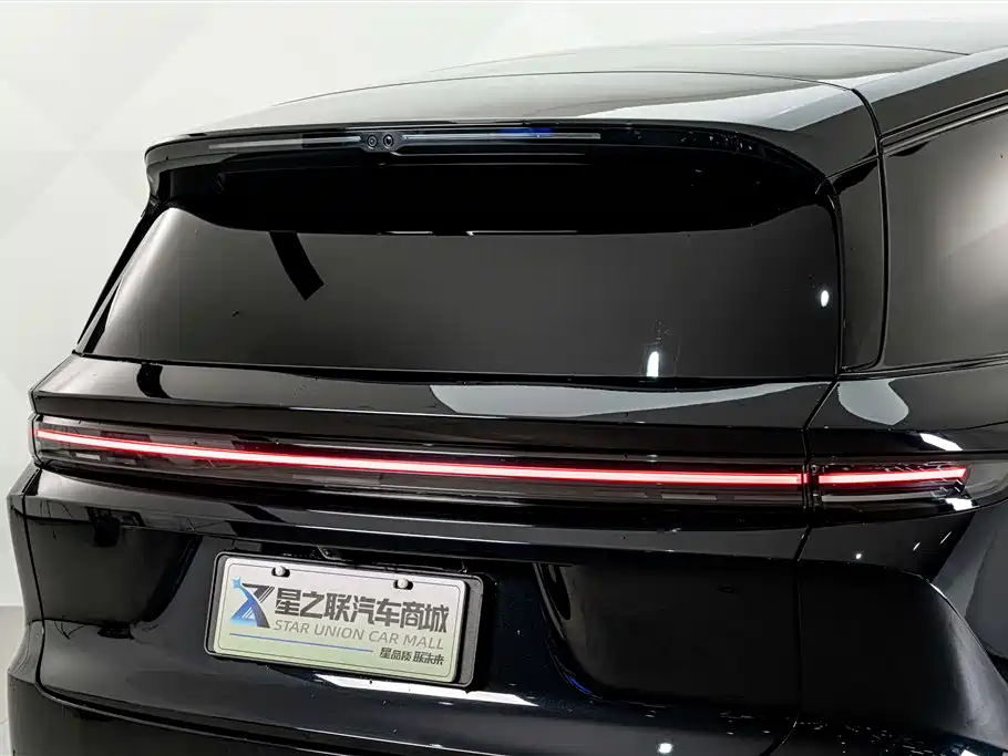 Li Auto Li i8 2026 2025 Standard Edition