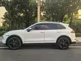 Photo 12 - Porsche Cayenne