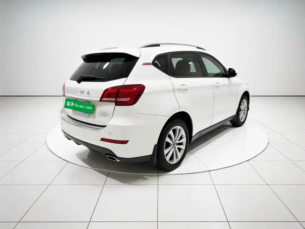 Фото 6 - Haval H2