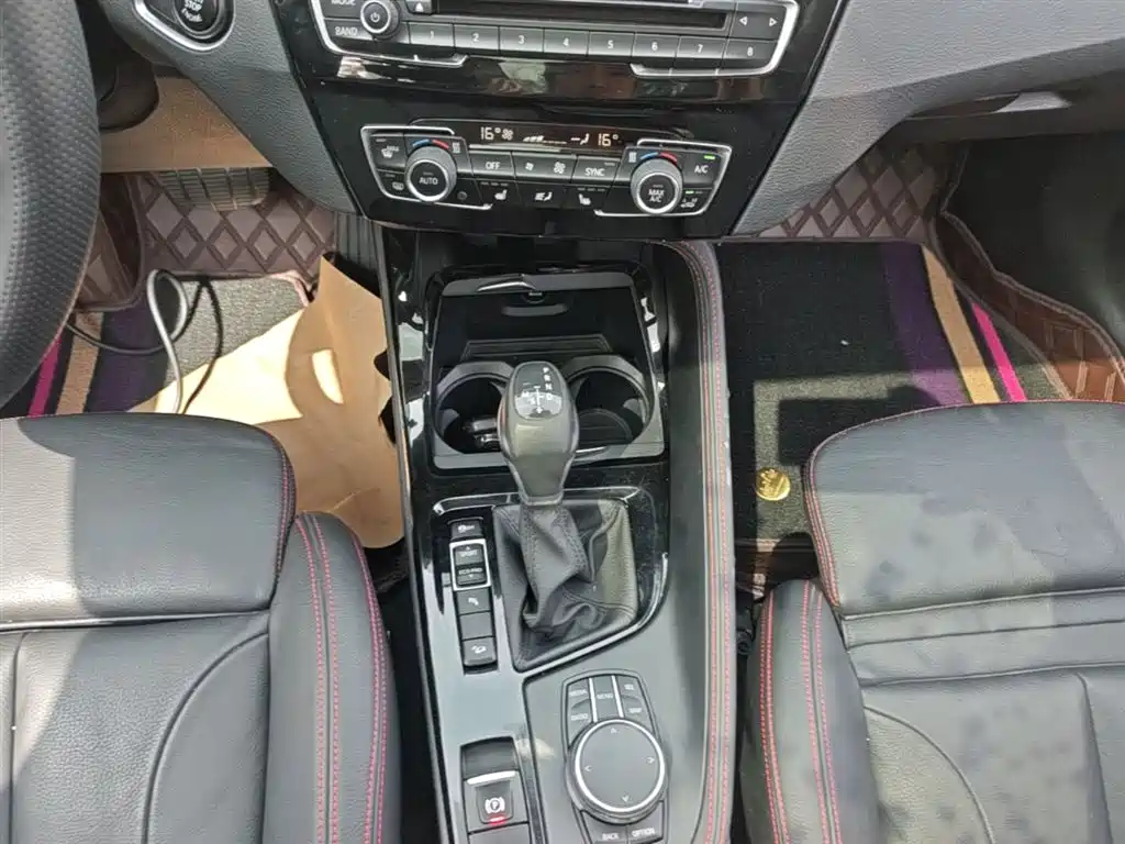 BMW X1 2016 xDrive20Li Luxury Model фото 14