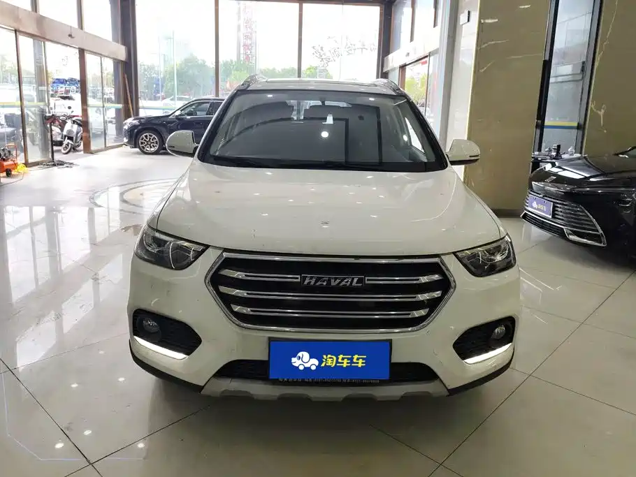 Photo 2 - Haval H6
