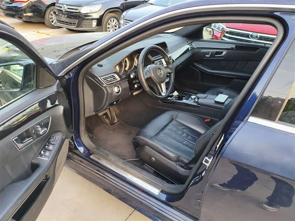 Mercedes-Benz E-Class 2015 E 320 L Sport фото 16