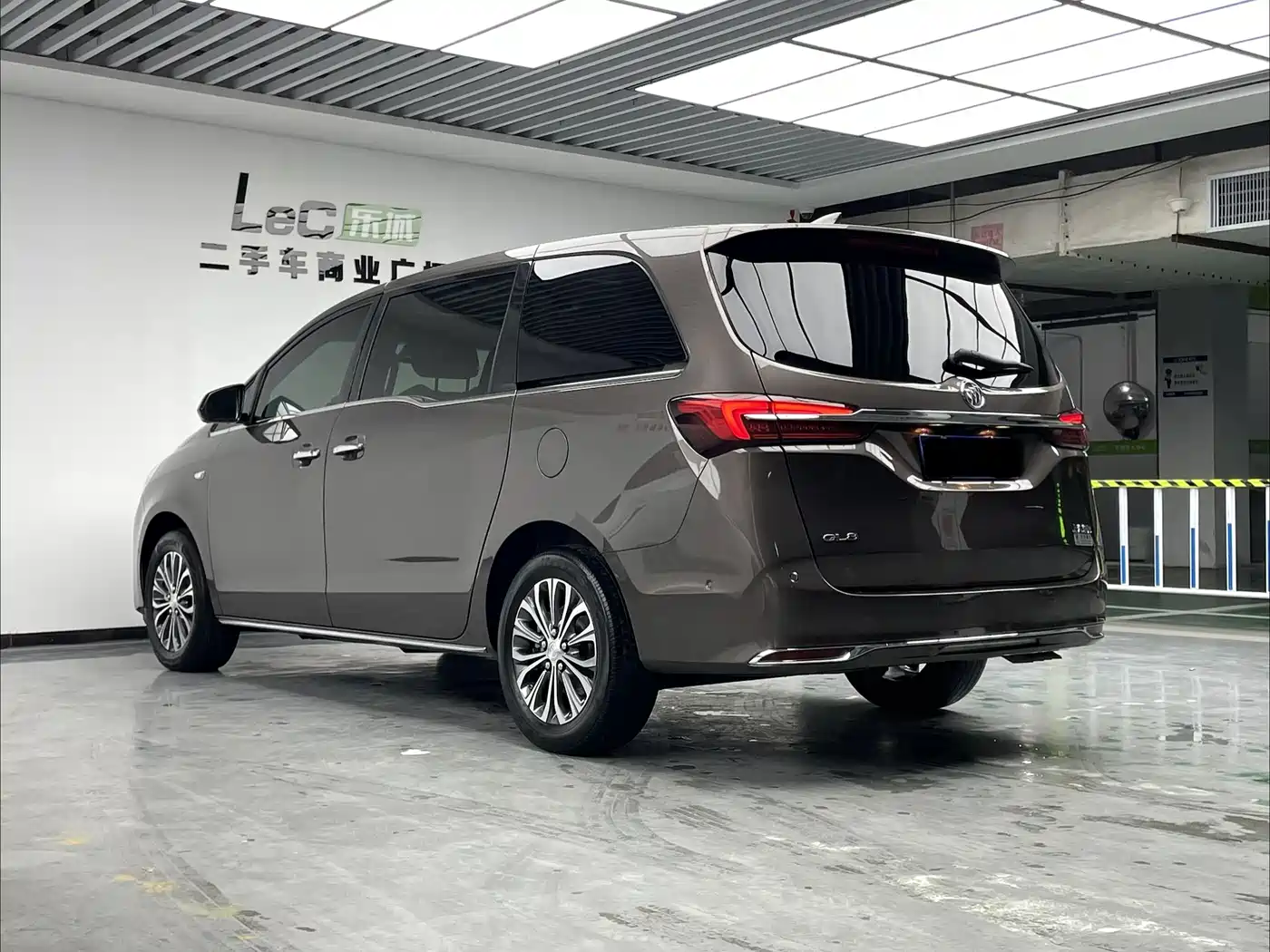 BUICK GL8