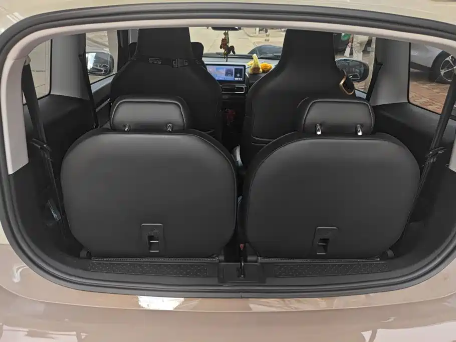 Photo 4 - Baojun KiWi EV