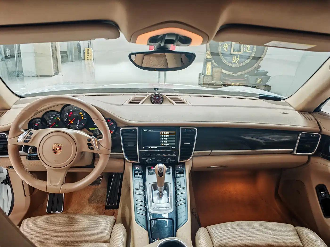 Фото 6 - Porsche Panamera