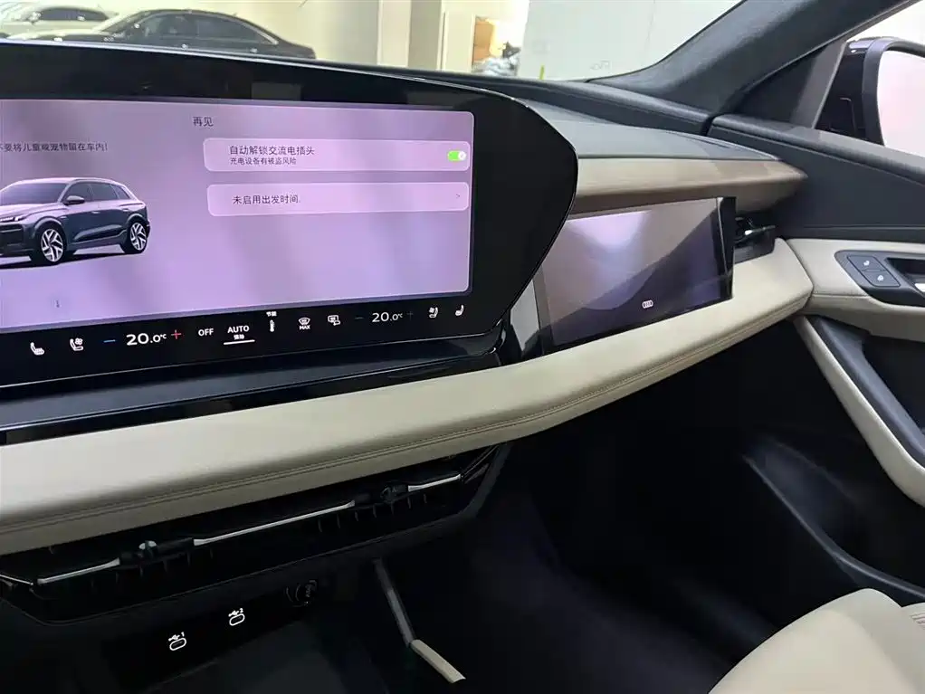 Audi Q6L e-tron 2025 Model Pioneer Edition фото 10