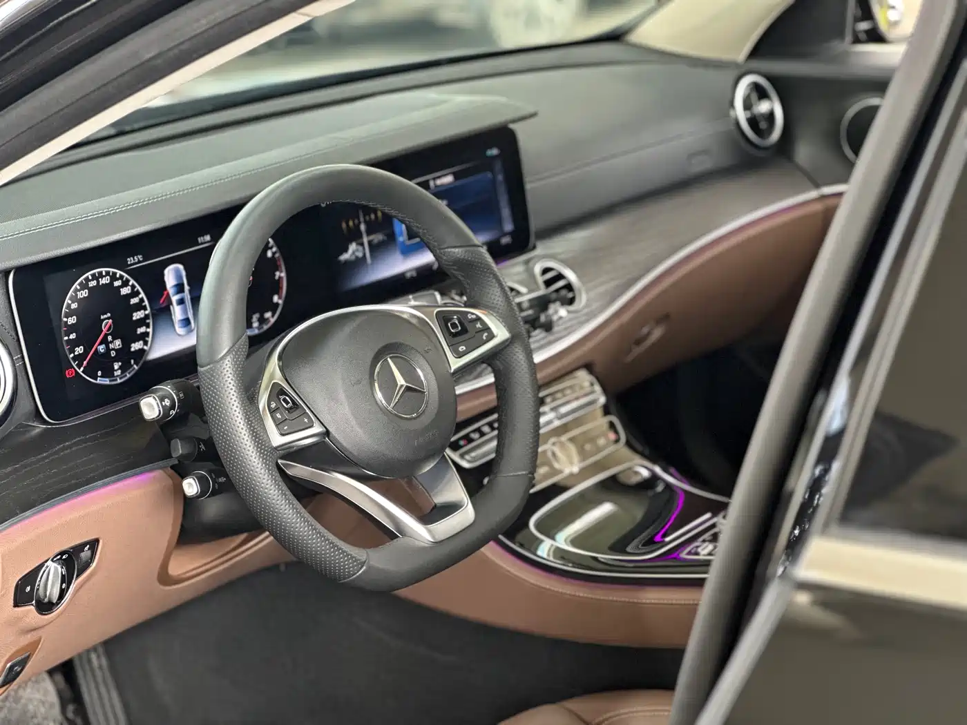 Mercedes-Benz E-Class 2017 E 300 L Sport Luxury фото 5