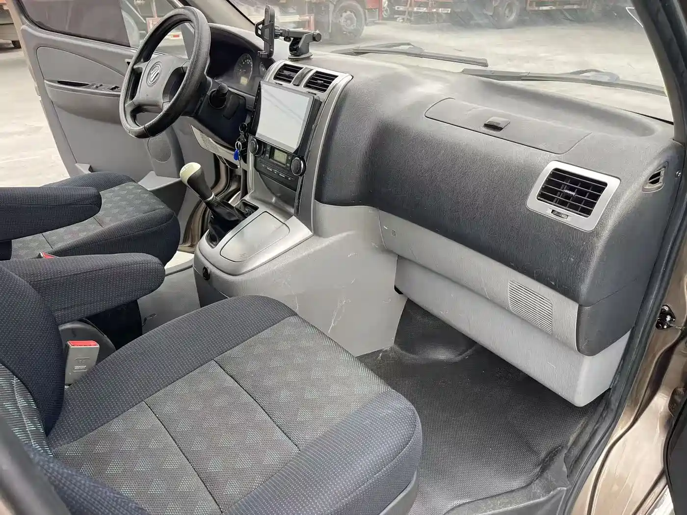 Foton Fengjing G5 2020 2020 Model 2.0L Long Wheelbase Flat Roof 6-Seater MPV 1TZS