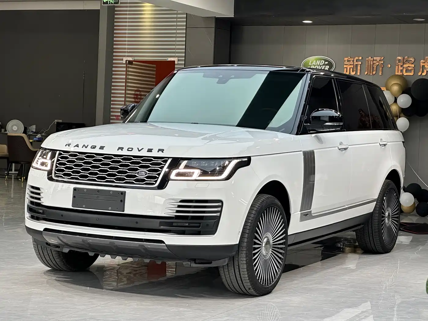 Land Rover Range Rover 2022 3.0 L6 400PS Prestige Genesis Extended Edition