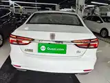 Фото 6 - Roewe i6